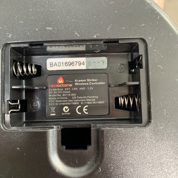 Guitar Hero Kramer Striker Red Octane Wireless Controller 95119.805 No Strap Don - Picture 10 of 10